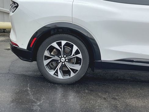 Used 2023 Ford Mustang Mach-E Premium image 21