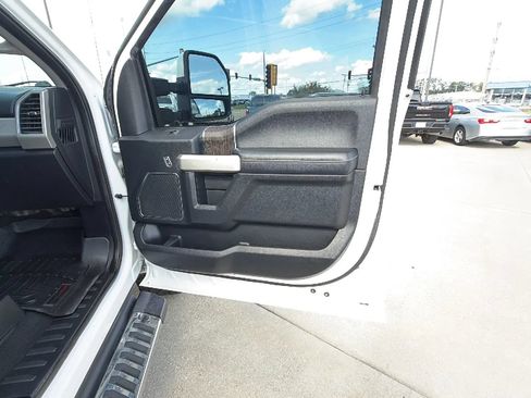 Used 2020 Ford F250 Lariat w/ Lariat Value Package AWD/4WD image 72