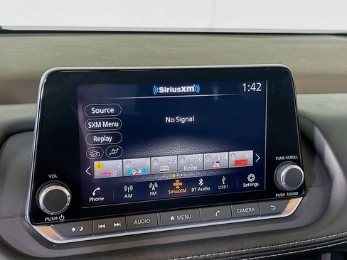Used 2023 Nissan Rogue SV FWD image 19