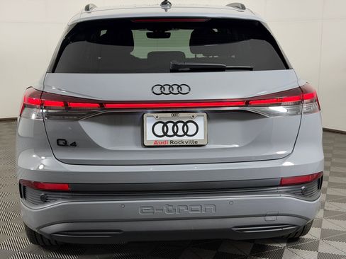 Used 2025 Audi Q4 e-tron Premium w/ Convenience Package RWD image 10