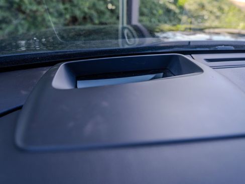 Used 2023 Jaguar F-PACE S image 12