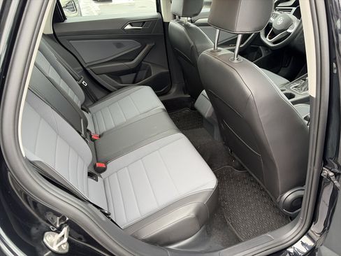 Certified 2025 Volkswagen Jetta SE image 19