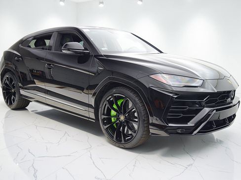 Used 2019 Lamborghini Urus AWD/4WD image 17