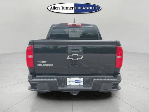 Used 2016 Chevrolet Colorado Z71 RWD image 5