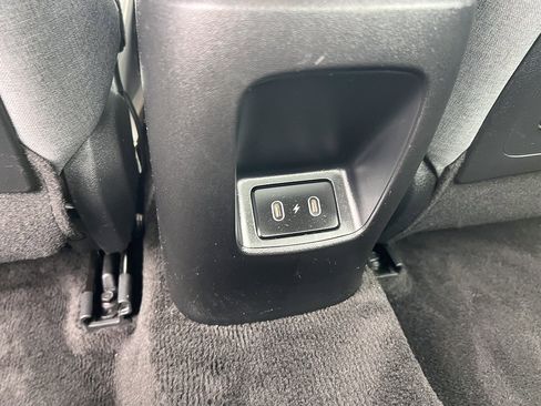 Used 2024 Hyundai Elantra Limited FWD image 25