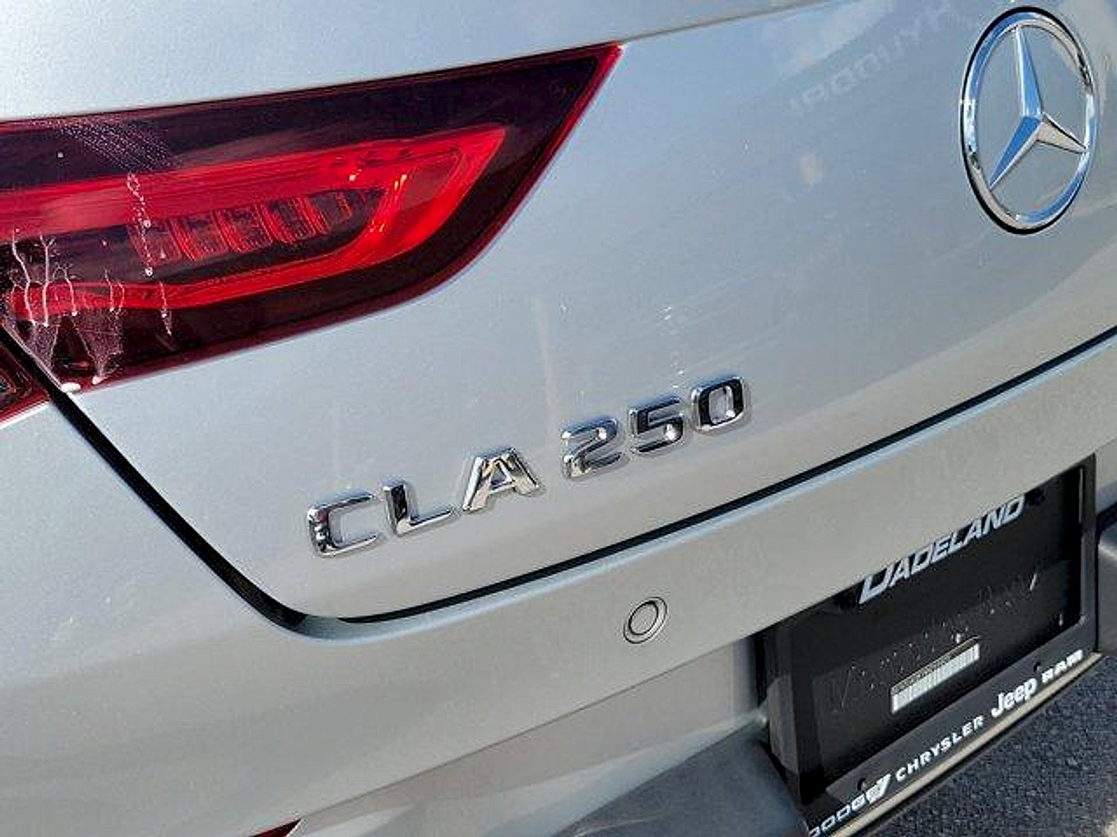Used 2022 Mercedes-Benz CLA 250 image 9