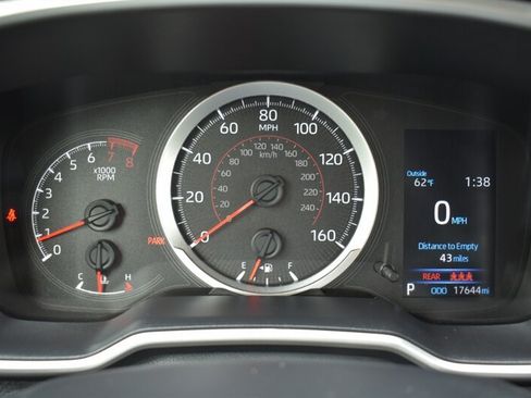 Used 2021 Toyota Corolla SE FWD image 16
