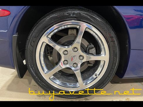 Used 2004 Chevrolet Corvette Coupe w/ Preferred Equipment Group image 11