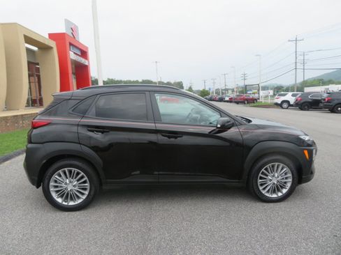 Used 2019 Hyundai Kona SEL image 2
