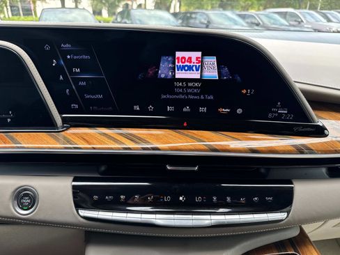 Certified 2024 Cadillac Escalade Sport Platinum image 27