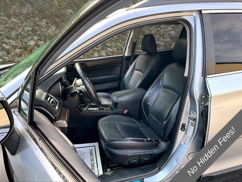Used 2018 Subaru Outback 2.5i Limited AWD/4WD image 22