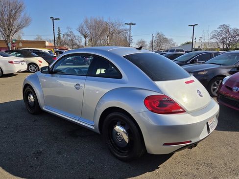Used 2014 Volkswagen Beetle 2.5 image 4