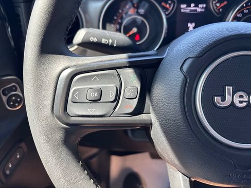 Used 2023 Jeep Wrangler Unlimited Sport AWD/4WD image 36