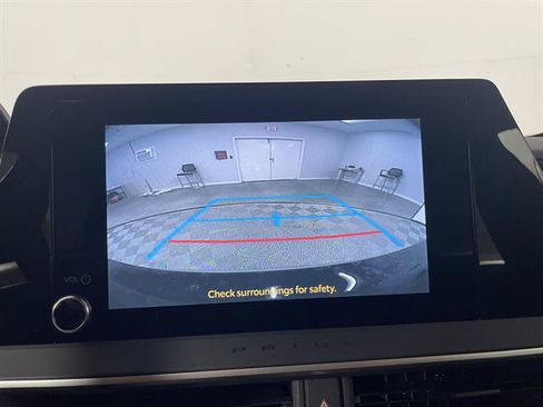 New 2027 Toyota Prius XLE AWD/4WD image 16