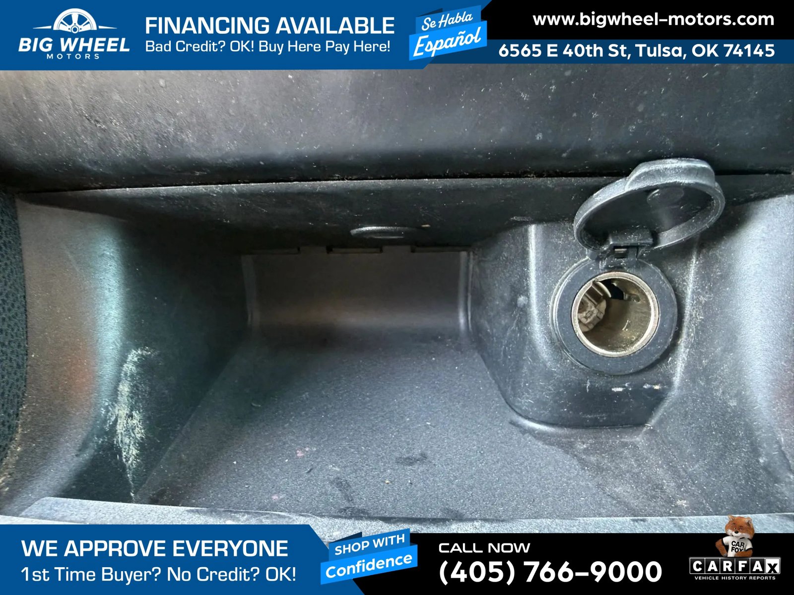 Used 2013 Dodge Charger SE RWD image 17