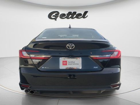 Used 2025 Toyota Camry SE w/ Multimedia Upgrade Package FWD image 6