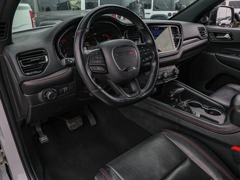 Used 2024 Dodge Durango GT RWD image 11
