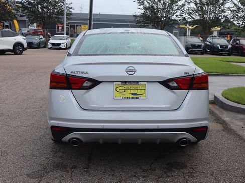 New 2025 Nissan Altima 2.5 SL image 6