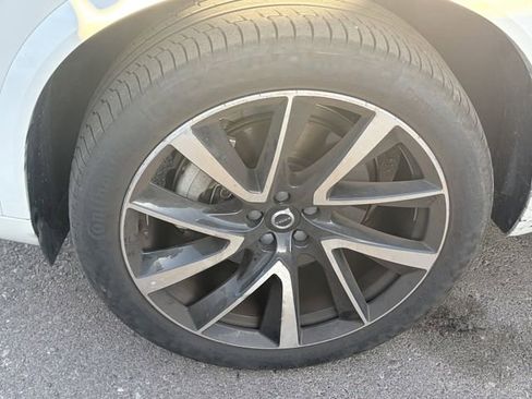 Used 2023 Volvo XC90 B5 Plus AWD/4WD image 4