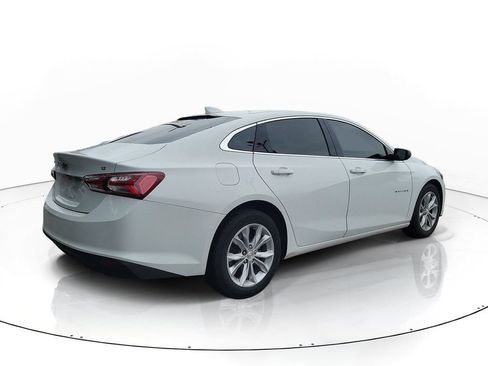 Used 2022 Chevrolet Malibu LT FWD image 4