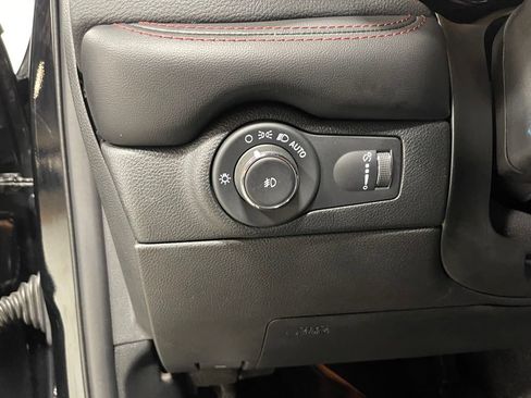 Used 2022 Dodge Durango R/T w/ Blacktop Package AWD/4WD image 19