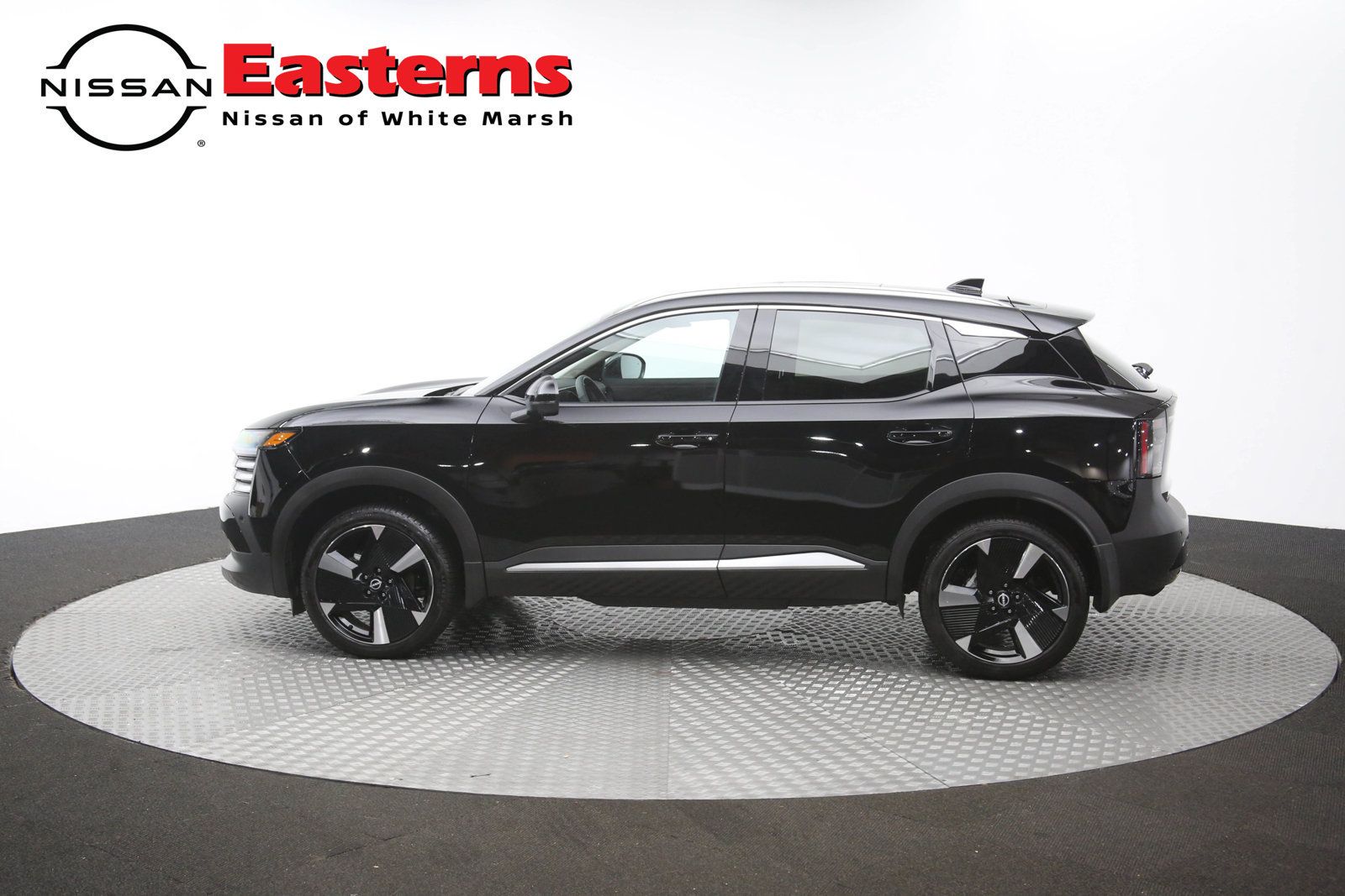 Used 2026 Nissan Kicks SR w/ SR Premium Package AWD/4WD image 63
