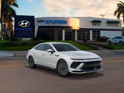 New 2025 Hyundai Sonata SEL image 2