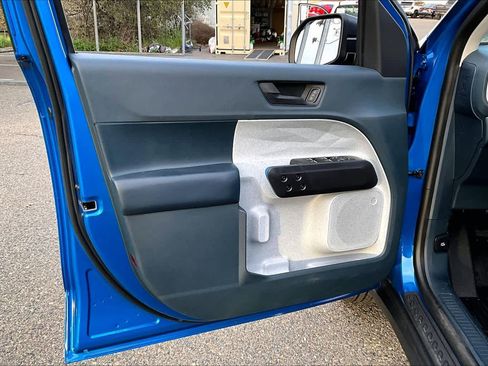 Used 2025 Ford Maverick XLT image 21