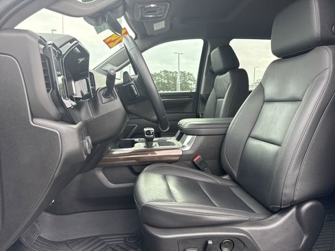 Used 2024 Chevrolet Silverado 1500 RST w/ Convenience Package II AWD/4WD image 16