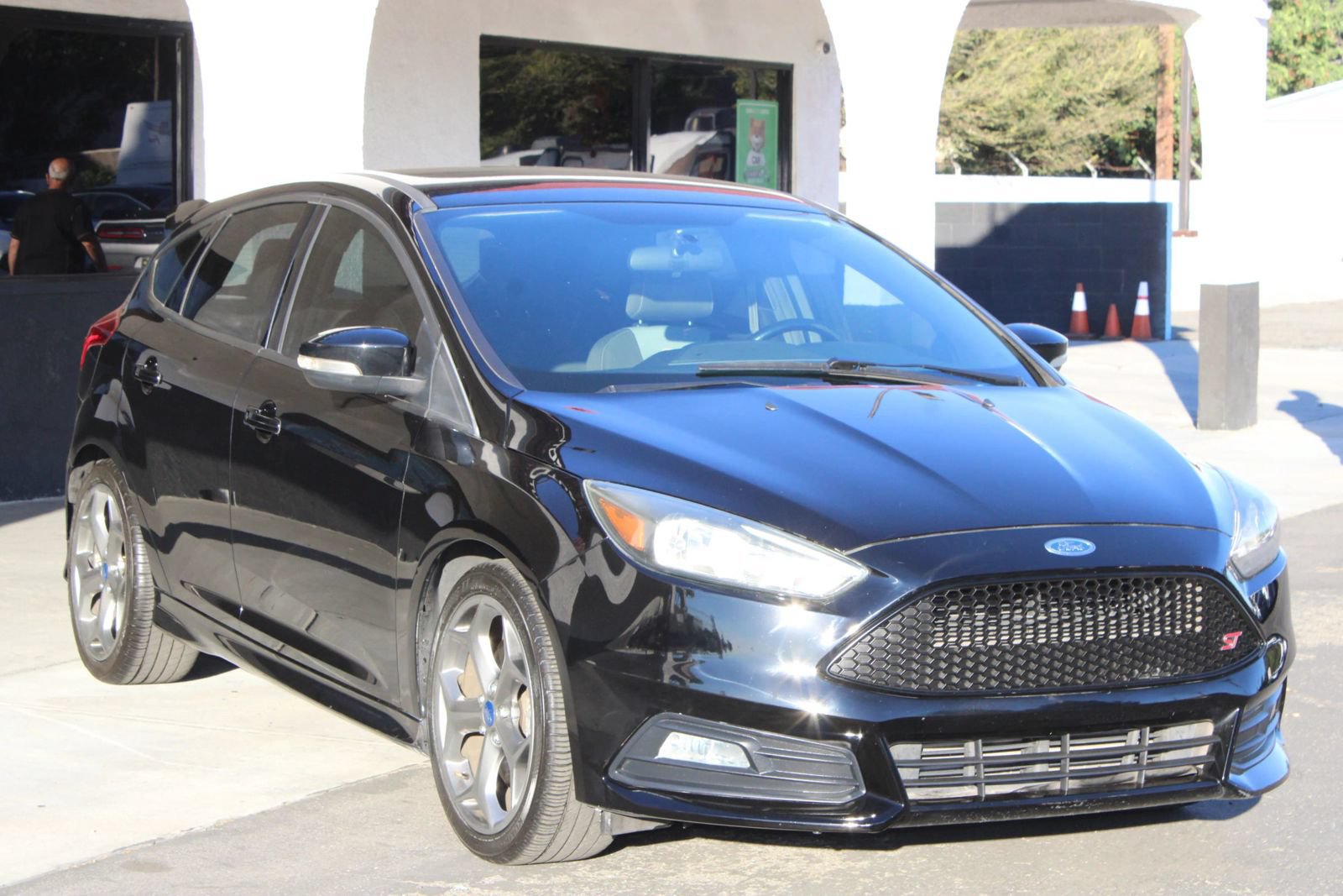 Used 2017 Ford Focus ST FWD image 33