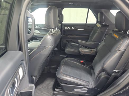Used 2026 Ford Explorer Tremor w/ Tremor Ultimate Package AWD/4WD image 6