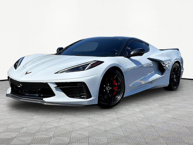 Used 2023 Chevrolet Corvette Stingray Coupe w/ Z51 Performance Package RWD image 3