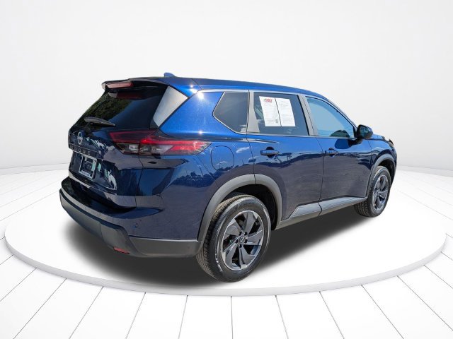 Used 2025 Nissan Rogue SV FWD image 4