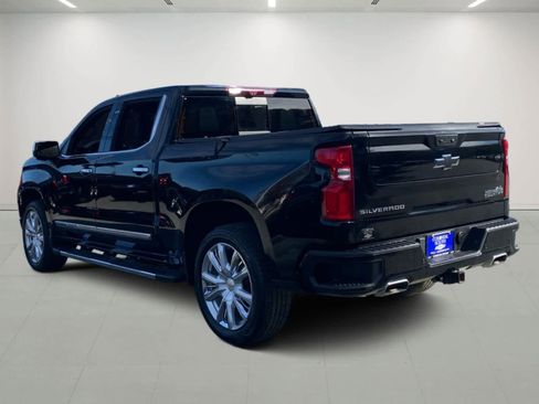 Certified 2022 Chevrolet Silverado 1500 High Country w/ High Country Premium Package image 4