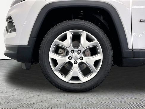 Used 2022 Jeep Compass Limited AWD/4WD image 9