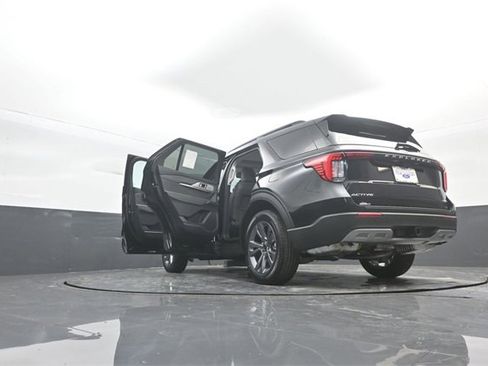 New 2026 Ford Explorer Active w/ Active Comfort Package image 38