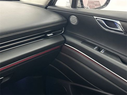 Used 2024 Genesis GV80 3.5T image 34