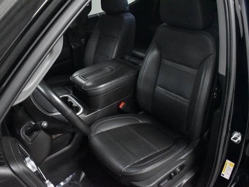 Used 2022 GMC Sierra 1500 Denali w/ Denali Reserve Package image 12