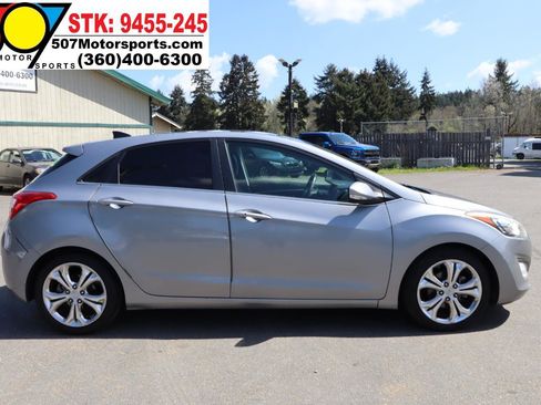 Used 2014 Hyundai Elantra GT w/ Option Group 03 FWD image 9