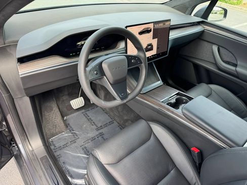 Used 2023 Tesla Model X AWD/4WD image 20