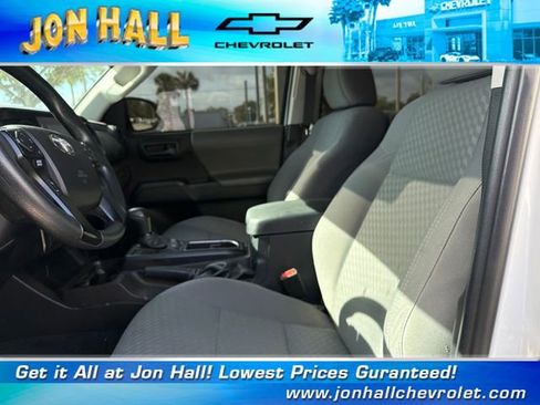 Used 2021 Toyota Tacoma SR AWD/4WD image 4