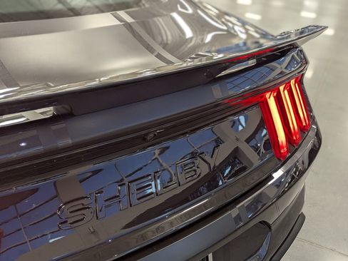 Used 2022 Ford Mustang GT Premium w/ GT Performance Package image 30