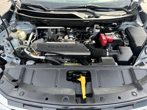 Used 2024 Nissan Rogue S AWD/4WD image 23