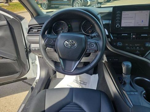 Certified 2024 Toyota Camry SE w/ Convenience Package image 21