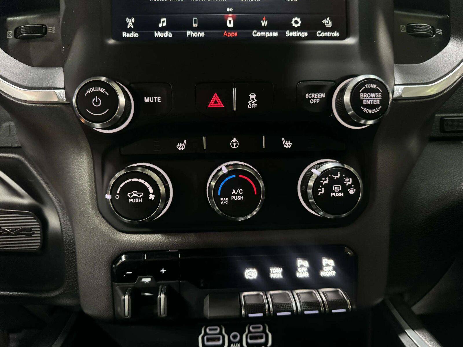 Used 2021 RAM 2500 Big Horn w/ Night Edition AWD/4WD image 25