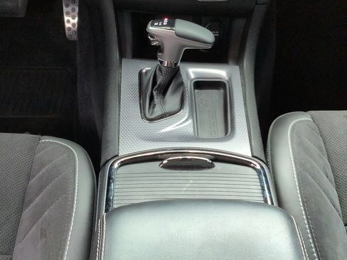Used 2018 Dodge Charger SRT Hellcat w/ Harman/Kardon Audio Group RWD image 18