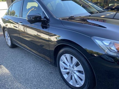 Used 2013 Honda Accord EX image 31