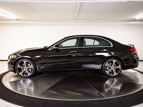 Used 2025 Mercedes-Benz C 300 Sedan image 2