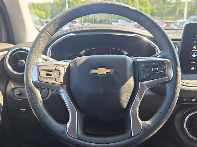 Used 2024 Chevrolet Blazer LT w/ Convenience Package FWD image 15