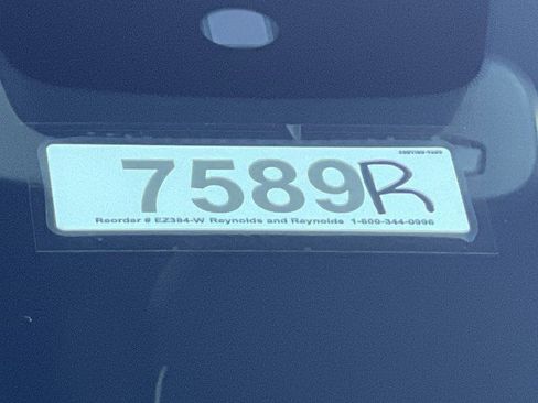 Used 2025 Buick Enclave Preferred image 33